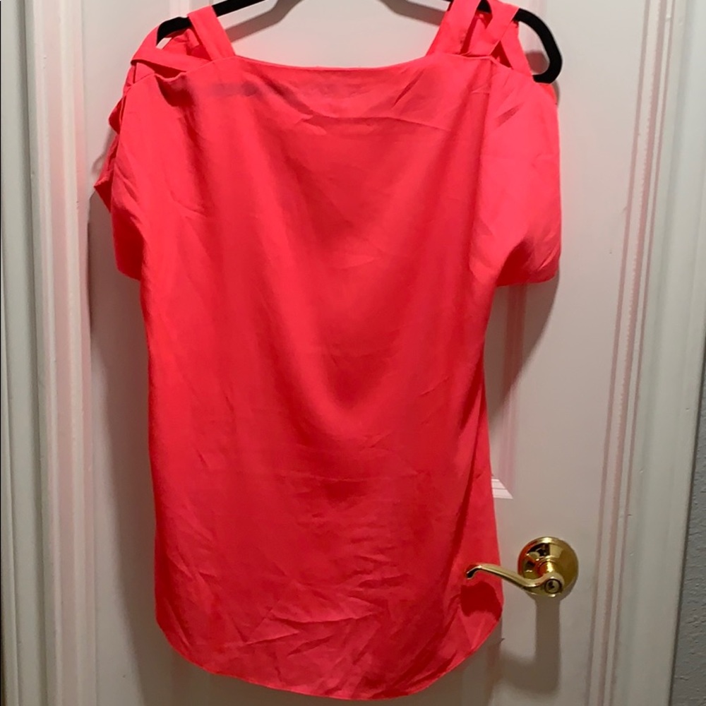 Pink blouse - Picture 3 of 3